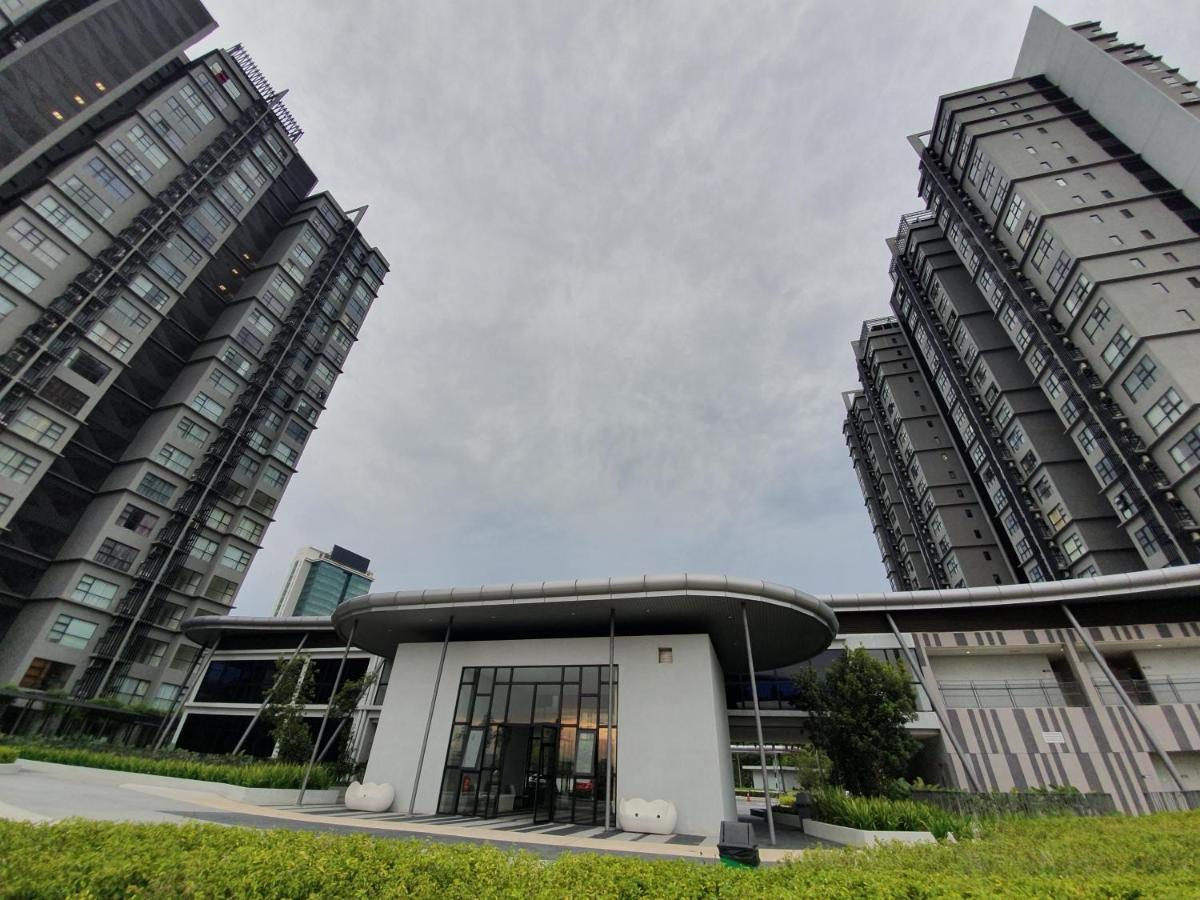The Hyve-cyberjaya: Work-friendly With Flexible Apartment